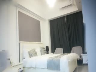 小哥棒棒糖嫖娼颜值不错的长发卖淫妹沙发干到床上 海报