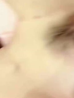 和同事加班她奶好大 海报