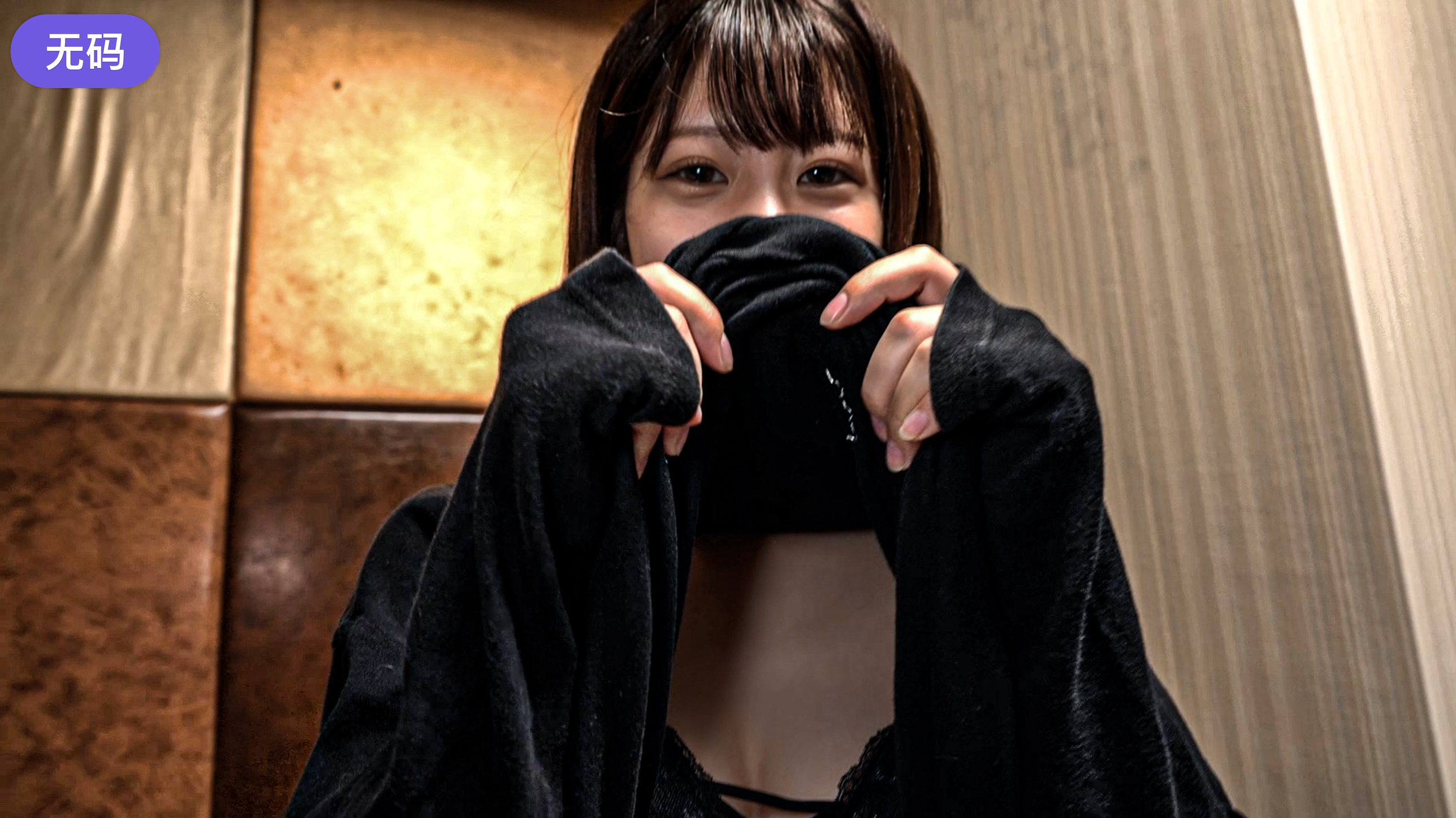 FC2-4426350 【厳選4名収録！】 上品で清楚なお嬢さんが密室でヤリチン男に好き放題、弄られてる生々しい 海报