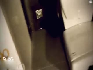 kimberlybaby_廁所吃新人小陳大肉棒被同事發現了 海报